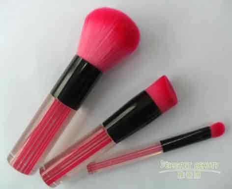 新利信誉官网教你化妆刷选购的方法都有哪些？