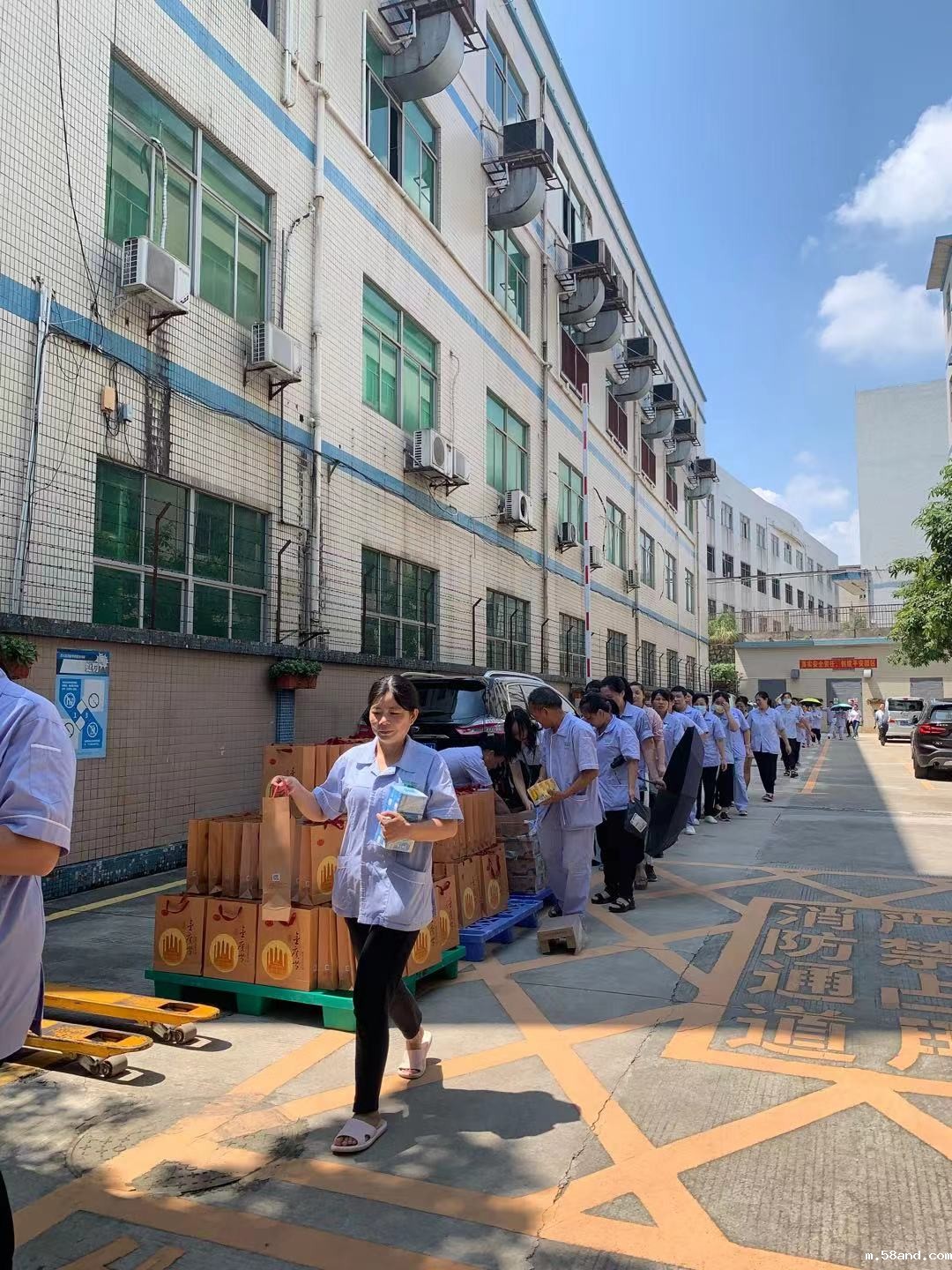 新利18备用官网预祝大家度过一个平安祥和、喜庆欢乐的中秋假期！