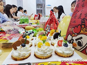 新利18备用官网，八月九月生日会福利！借此慰劳每一位员工对工作的辛勤劳作以及用心尽责!